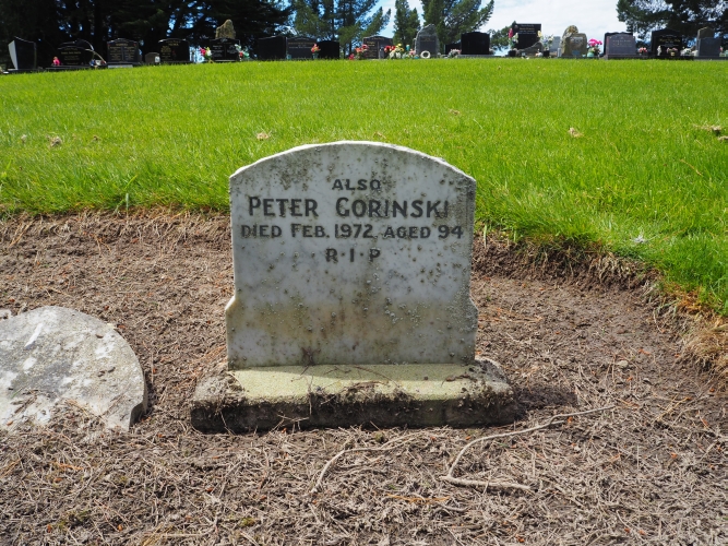 Headstone of Peter Gorinski.