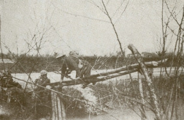 Polish 
soldiers crossing the Senio River in Italy