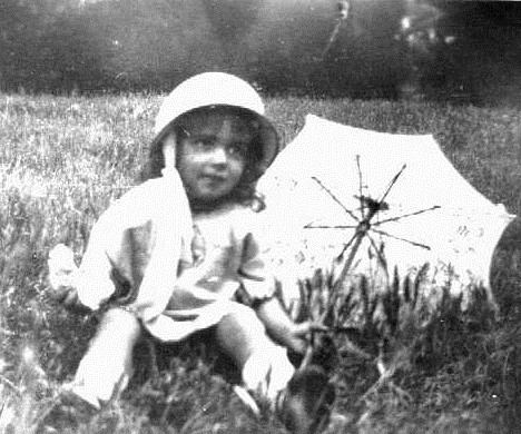 Ngaira 
Schimansiki as a young girl