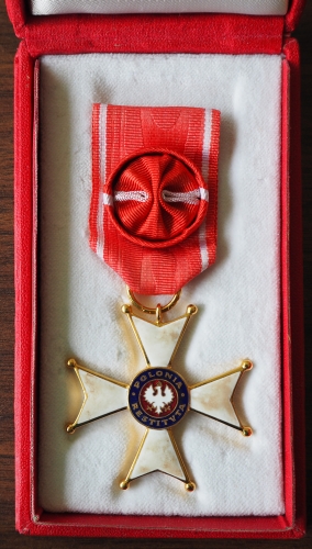 Eleonora's Krzyż 
Oficerski Orderu Odrodzenia Polski