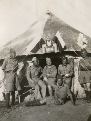 Bronek with other junaki in Palestine.