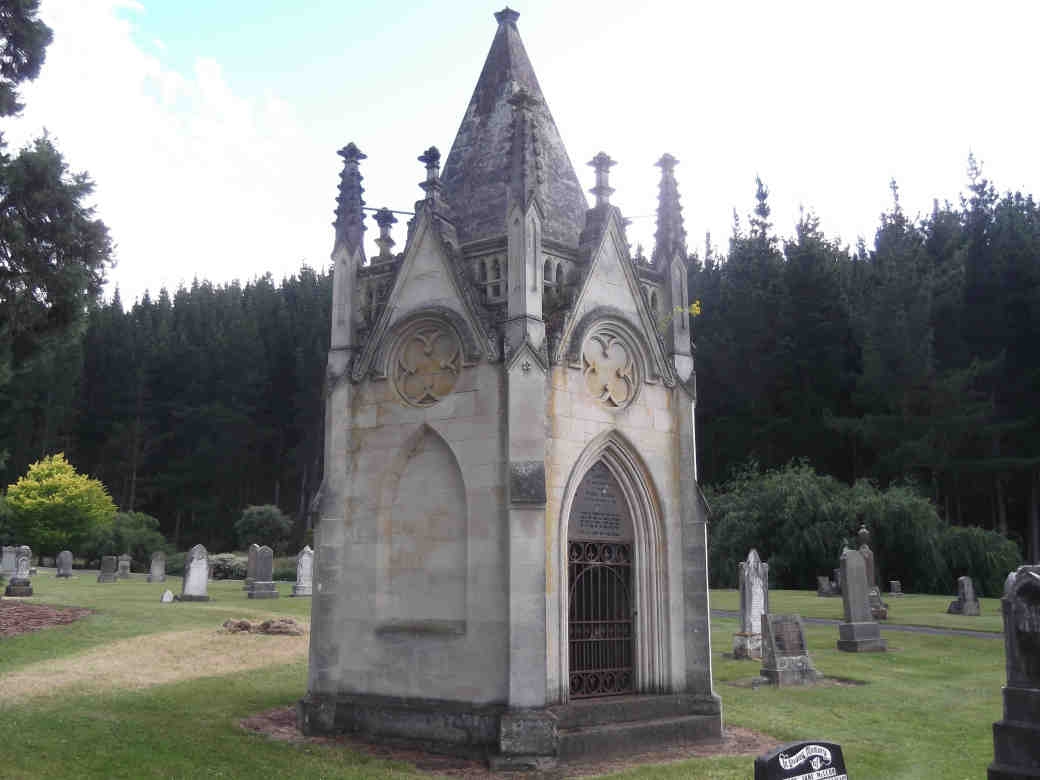 Daniel Heenan's 
tomb at the Taieri cemetery