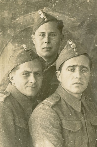 Władysław with two student friends in Italy