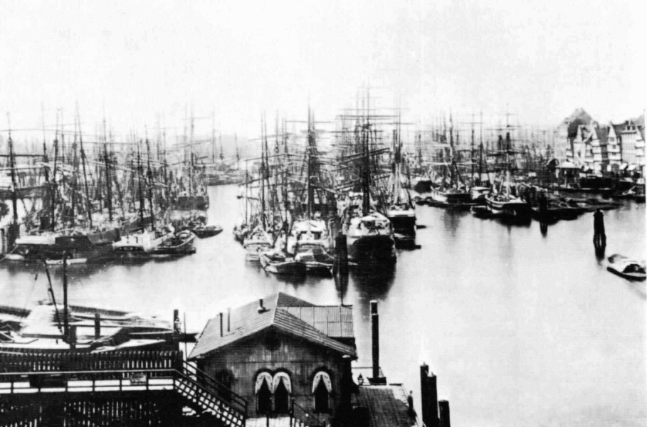 Hamburg harbour 
1875