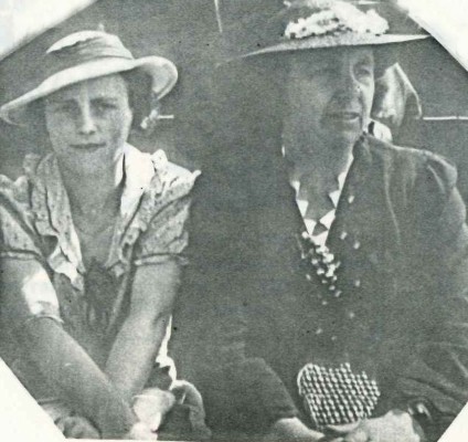 Winnie and Tess 
Voitre 